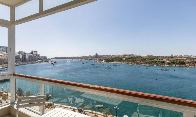Madliena Apartment | 160 m² Apartment ∙ 3 bedrooms ∙ 6 guests