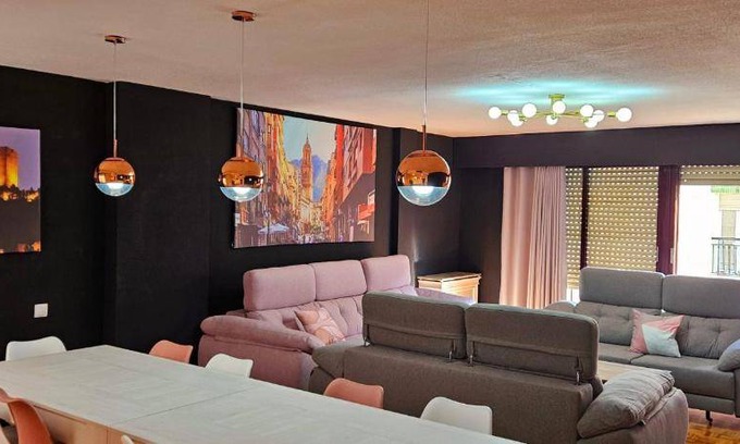 Jaen Apartment | 160 m² Apartment ∙ 4 bedrooms ∙ 10 guests