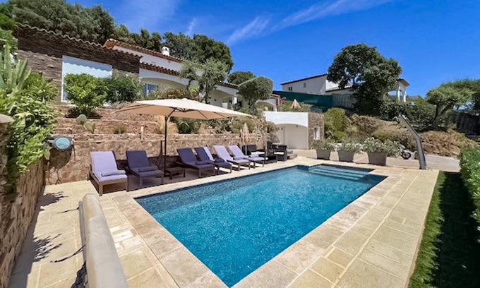 La Londe-les-Maures House | 160 m² House ∙ 3 bedrooms ∙ 7 guests