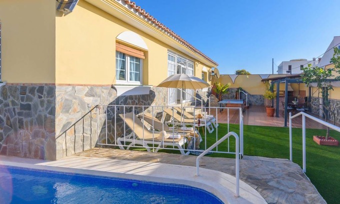 Torrox Costa House | 160 m² House ∙ 3 bedrooms ∙ 6 guests