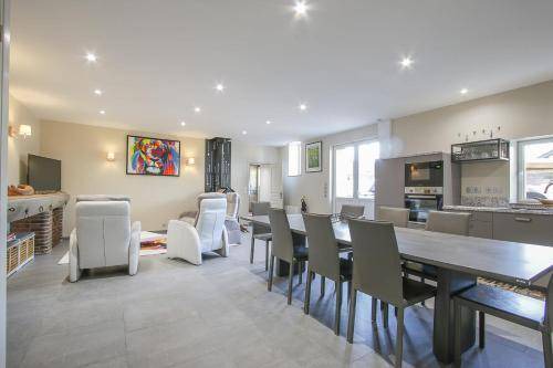 Gueron House | 160 m² House ∙ 3 bedrooms ∙ 7 guests