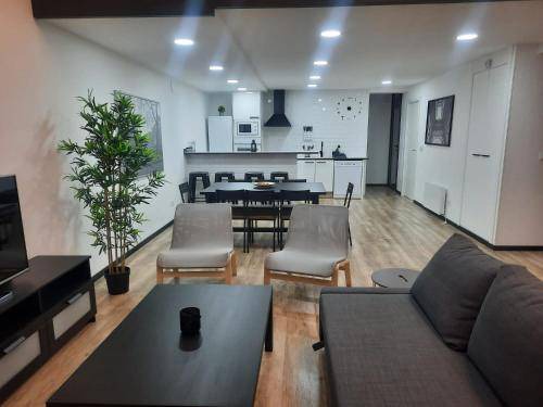 Coia House | 160 m² House ∙ 3 bedrooms ∙ 8 guests