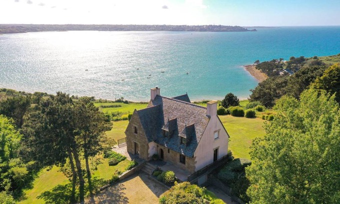 Trelevern House | 160 m² House ∙ 4 bedrooms ∙ 8 guests