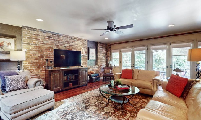 Downtown Asheville Condo | 162 m² Condo ∙ 2 bedrooms ∙ 4 guests