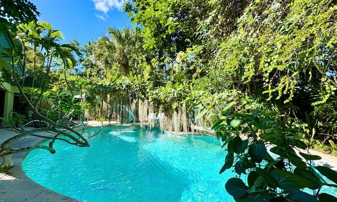 Wilton Manors House | 163 m² House ∙ 2 bedrooms ∙ 6 guests