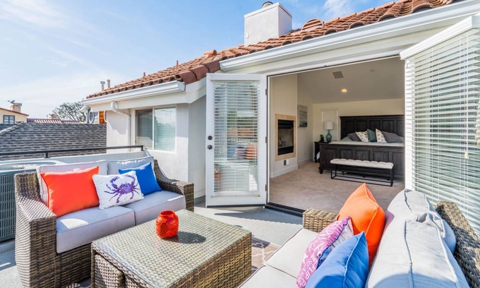 Corona del Mar House | 163 m² Maisonette ∙ 3 bedrooms ∙ 8 guests
