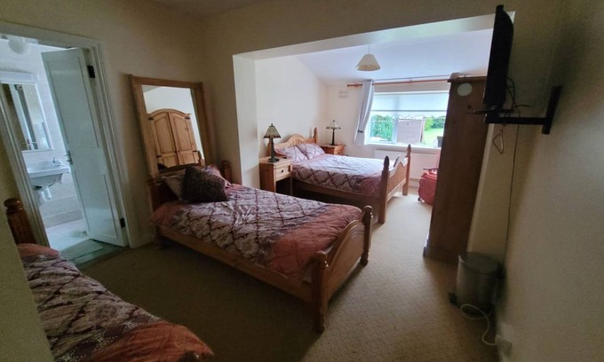 Moate House | 165 m² House ∙ 4 bedrooms ∙ 11 guests