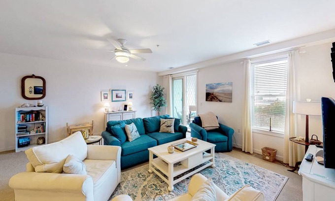 Sandbridge Condo | 166 m² Condo ∙ 3 bedrooms ∙ 6 guests