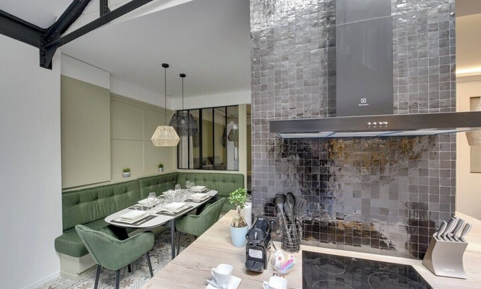 Saint-Germain-l'Auxerrois Apartment | 166 Suite Roza - Superb apartment in Paris.