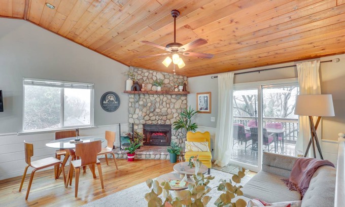 Crestline Cottage | 167 m² Cabin ∙ 3 bedrooms ∙ 6 guests