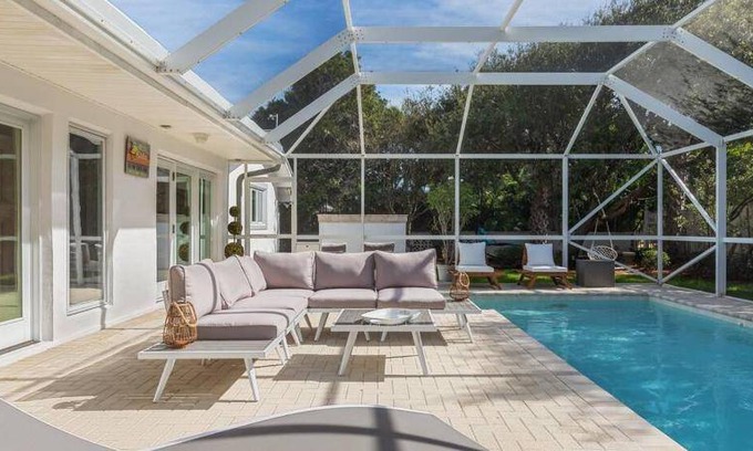 Melbourne Beach House | 167 m² House ∙ 2 bedrooms ∙ 10 guests