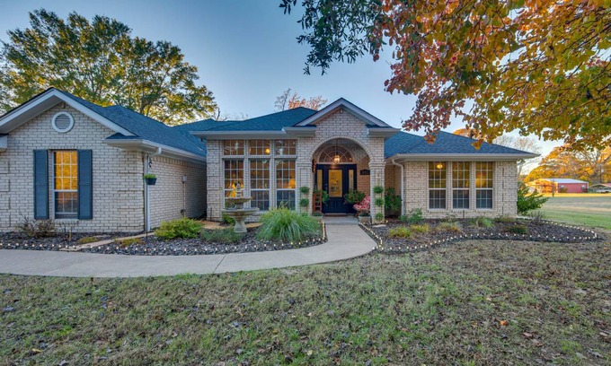 Bullard House | 167 m² House ∙ 3 bedrooms ∙ 8 guests