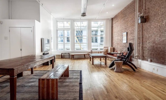 SoHo House | 167 m² Loft ∙ 2 bedrooms ∙ 8 guests
