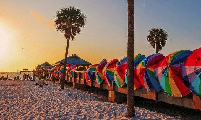 Clearwater Beach Condo | 169 m² Condo ∙ 3 bedrooms ∙ 8 guests