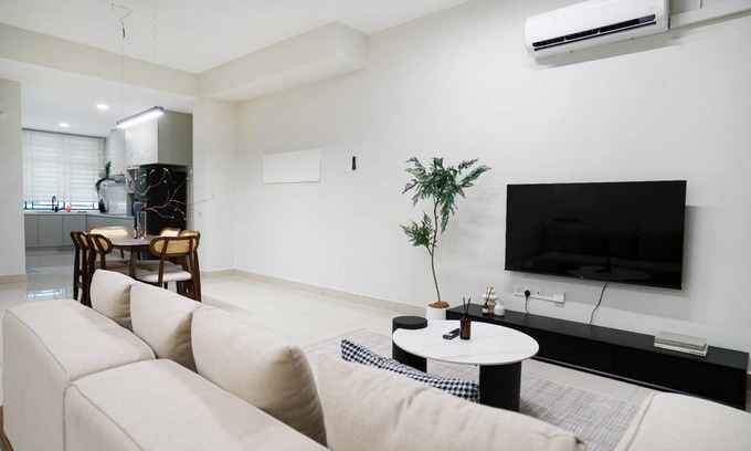 Bandar Penawar House | 169 m² House ∙ 4 bedrooms ∙ 10 guests