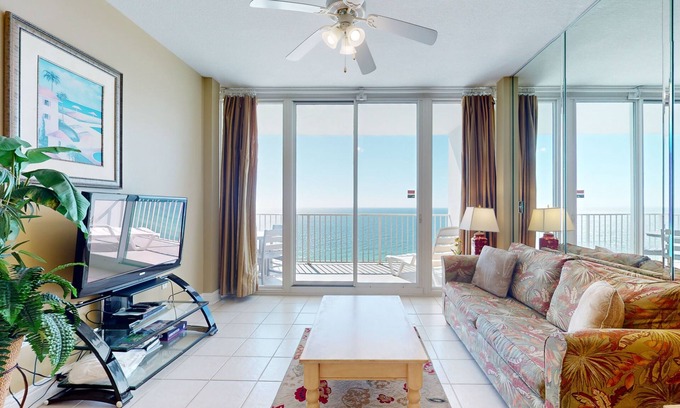 Gulf Shores Condo | 16th-Floor, Gulf-Front Condo w/Balcony, Great View, AC & Shared Hot Tubs/Pools
