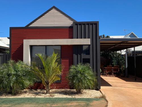 Exmouth House | 17 Cooyou Close