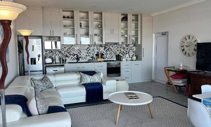 Shelley Point Apartment | 170 m² Apartment ∙ 2 bedrooms ∙ 4 guests