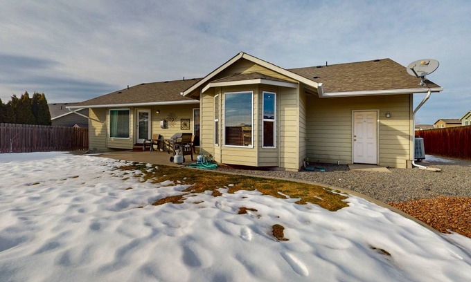 East Wenatchee House | 170 m² House ∙ 3 bedrooms ∙ 10 guests