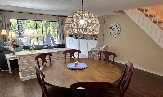 Shipyard Plantation House | 1703 Shipmaster