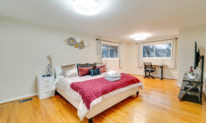 Oxon Hill House | 171 m² House ∙ 5 bedrooms ∙ 22 guests