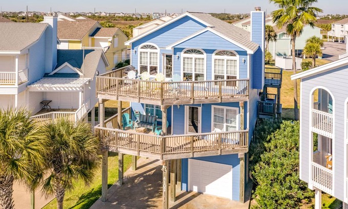 Pirates Beach House | 171 m² House ∙ 3 bedrooms ∙ 9 guests