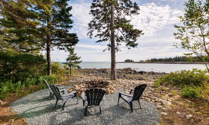 Prospect Harbor House | 171 m² House ∙ 3 bedrooms ∙ 6 guests