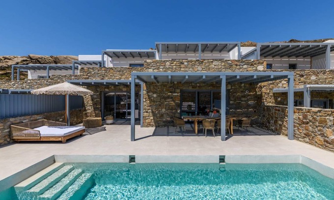 Elia Villa | 171 m² Villa ∙ 3 bedrooms ∙ 6 guests