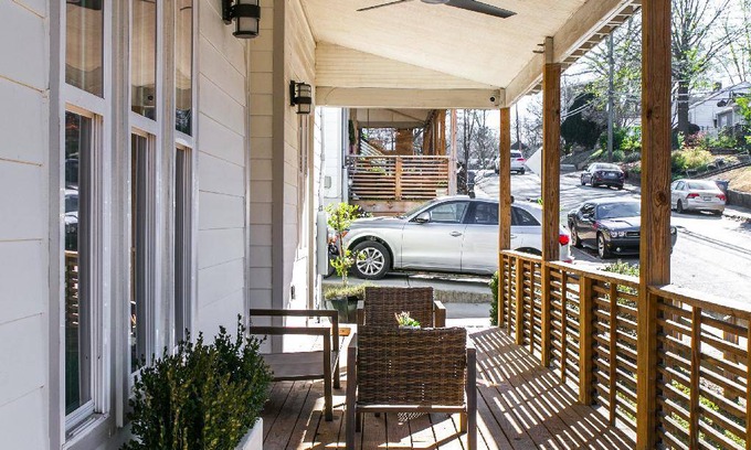 Reynoldstown House | 172 m² House ∙ 3 bedrooms ∙ 6 guests