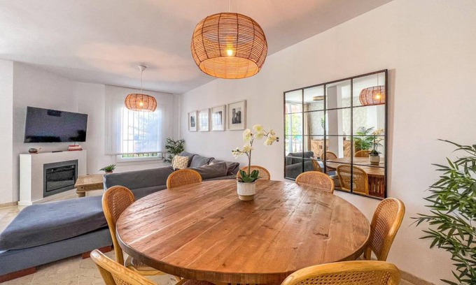 Estepona Cottage | 175 m² Cabin ∙ 5 bedrooms ∙ 10 guests