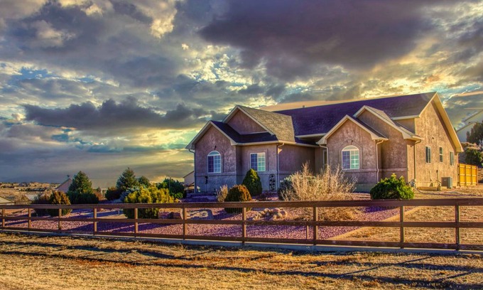 Pueblo West House | 175 m² House ∙ 3 bedrooms ∙ 6 guests