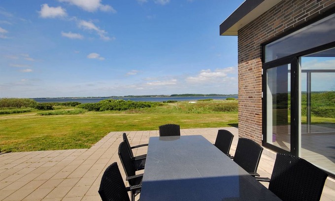 Ronbjerg House | 175 m² House ∙ 5 bedrooms ∙ 10 guests