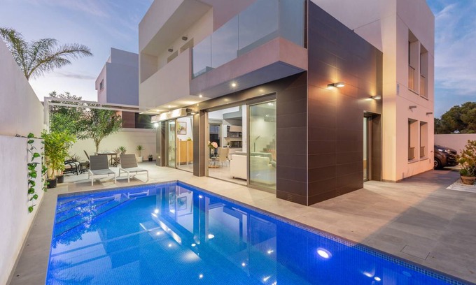Mil Palmeras Villa | 175 m² Villa ∙ 4 bedrooms ∙ 8 guests