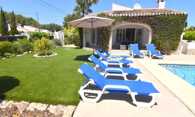 Javea Ski Chalet | 177 m² Chalet ∙ 3 bedrooms ∙ 6 guests