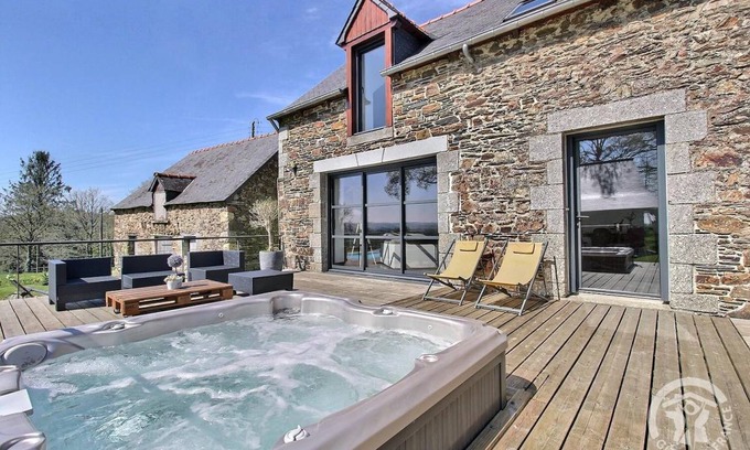 Allineuc House | 177 m² Gîte ∙ 4 bedrooms ∙ 8 guests