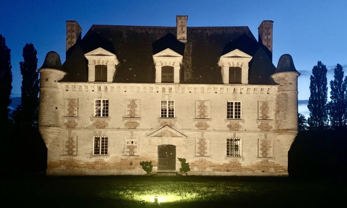 Mardilly Other | 17th century manor house for a complete change of scenery