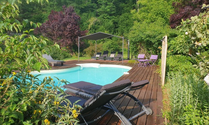 Carsac-Aillac House | 17th-century mill on the Enéa river, 6km from Sarlat. Golden park 2.2 hectares.