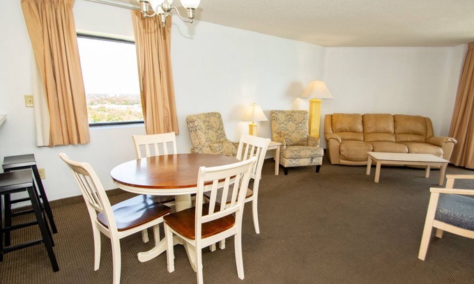 Myrtle Beach Condo | 17th Floor Spacious Oceanview Condo * Families & Groups of 8+ Welcome Here!!
