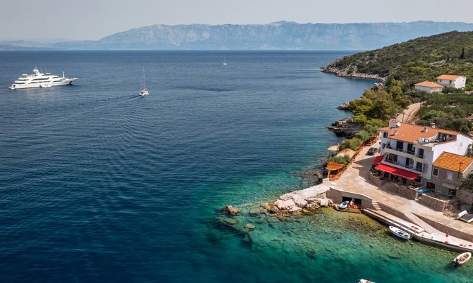 Pokrivenik Resort | 18 m² Private room ∙ 1 bedroom ∙ 3 guests