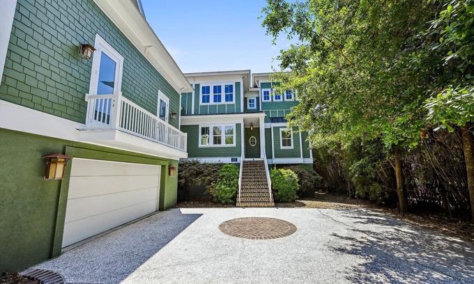 Folly Field House | 18 Sand Dollar, Oceanfront, Pool, Hot Tub, Free Golf, Elevator, Pickleball