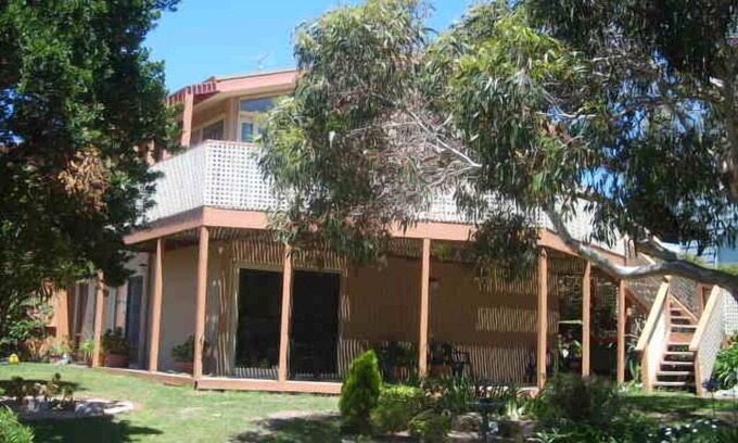 Sandy Point House | 18 The Boulevard, Sandy Point