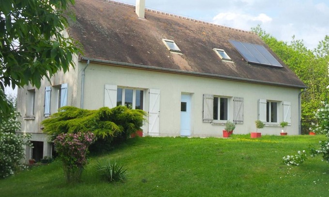 Saint-Jean-de-la-Motte Cottage | 180 m² Cabin ∙ 5 bedrooms ∙ 15 guests