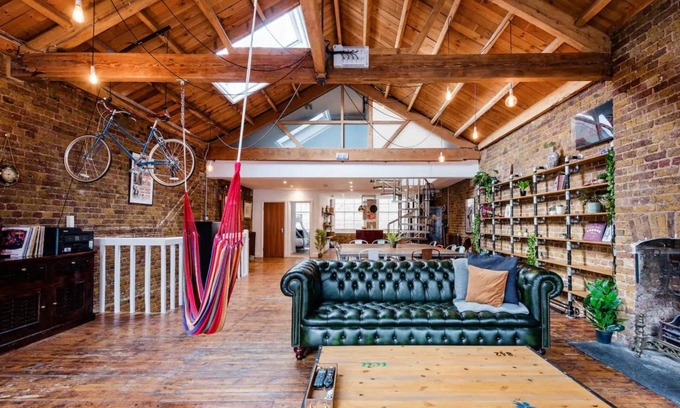 St Luke's Apartment | 180 m² Apartment ∙ 3 bedrooms ∙ 6 guests