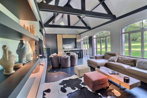 Couture-Saint-Germain Ski Chalet | 180 m² Chalet ∙ 4 bedrooms ∙ 8 guests