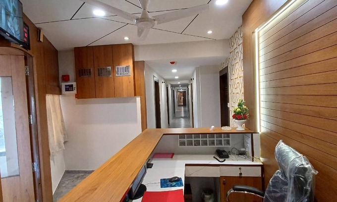 Vastrapur Hotel | 180 m² Hotel ∙ 4 guests