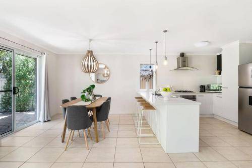 McCracken House | 180 m² House ∙ 3 bedrooms ∙ 6 guests