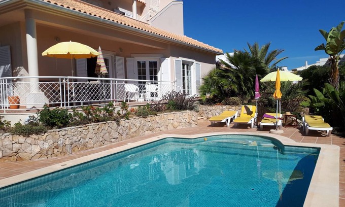 Gale House | 180 m² House ∙ 3 bedrooms ∙ 6 guests