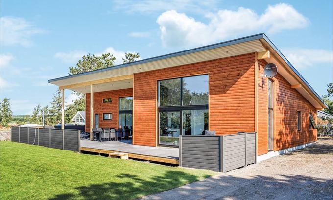 Elsegarde Strand House | 180 m² House ∙ 4 bedrooms ∙ 8 guests