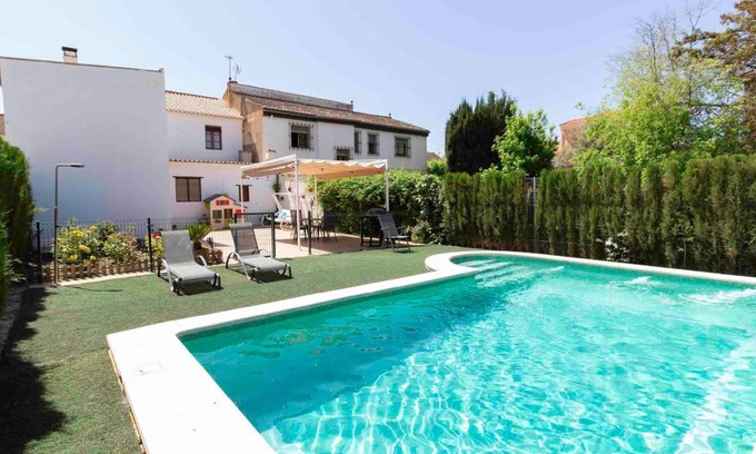 Durcal House | 180 m² House ∙ 5 bedrooms ∙ 10 guests