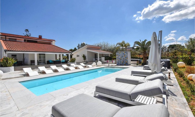 Partinico House | 180 m² House ∙ 6 bedrooms ∙ 14 guests